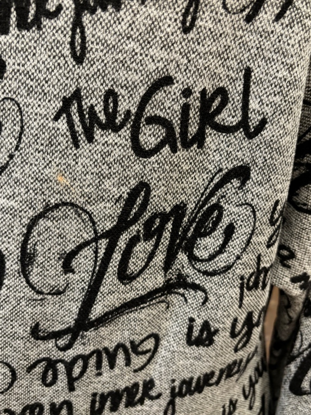 Gray with black Script Print Long Sleeve Knit Top - Picture 5 of 7